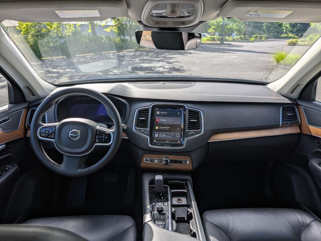 2023 Volvo XC90 B6 AWD Hybrid w/High Performance Audio, Pilot Assist, Tow Hitch, 4 Heated Leather Seats & Wheel Portland OR
