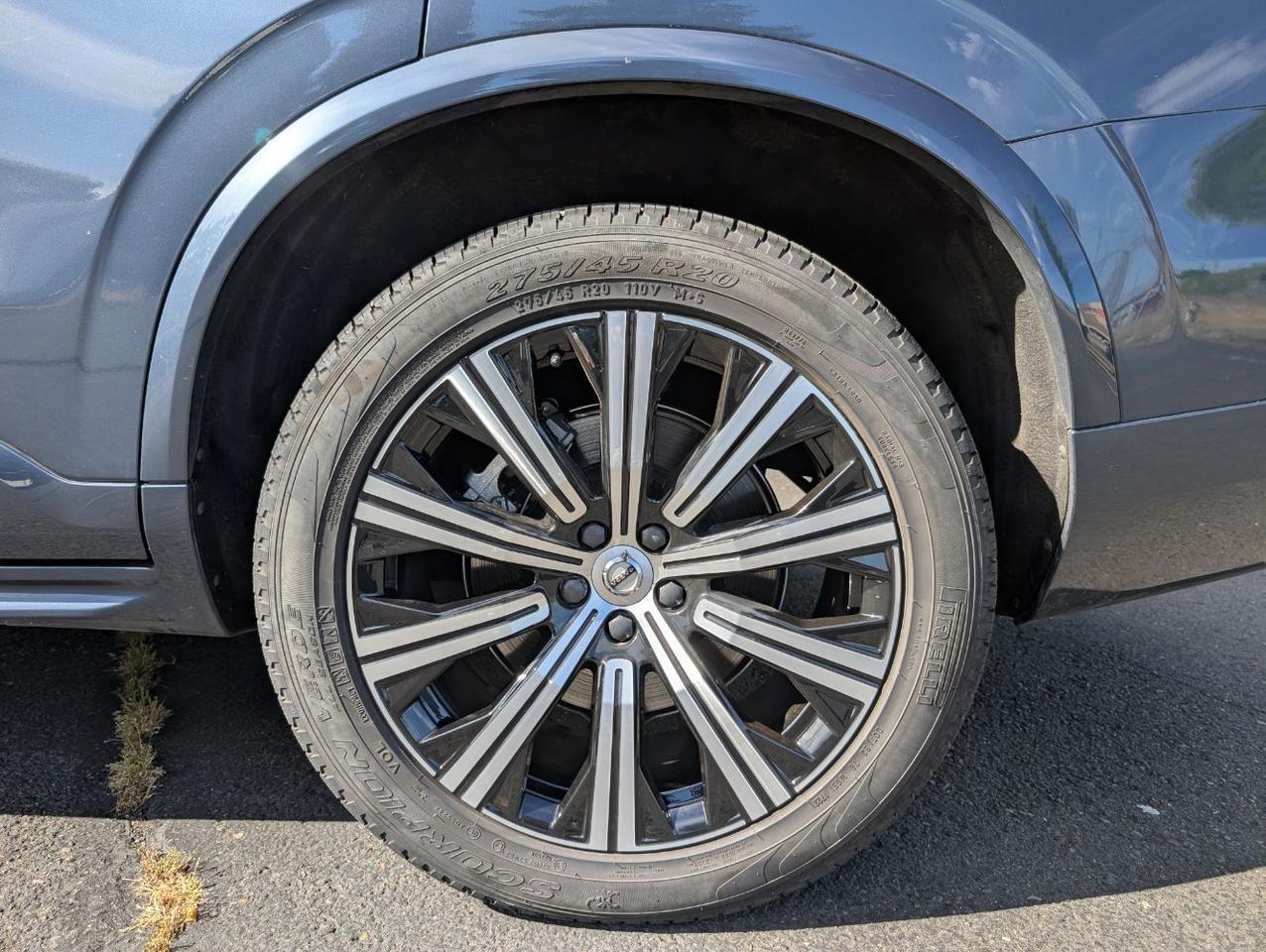 2023 Volvo XC90 B6 AWD Hybrid w/High Performance Audio, Pilot Assist, Tow Hitch, 4 Heated Leather Seats & Wheel Portland OR