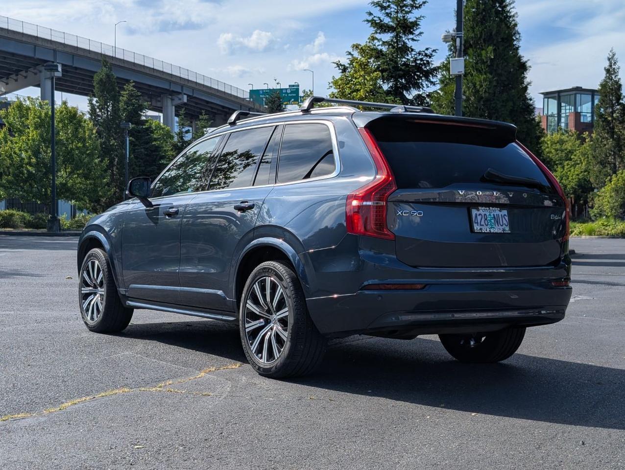 2023 Volvo XC90 B6 AWD Hybrid w/High Performance Audio, Pilot Assist, Tow Hitch, 4 Heated Leather Seats & Wheel Portland OR