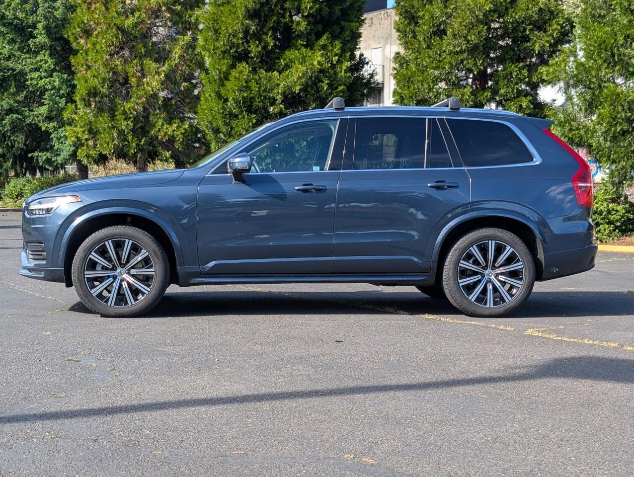 2023 Volvo XC90 B6 AWD Hybrid w/High Performance Audio, Pilot Assist, Tow Hitch, 4 Heated Leather Seats & Wheel Portland OR