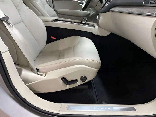 2023 Volvo XC90 B6 Core Dallas TX