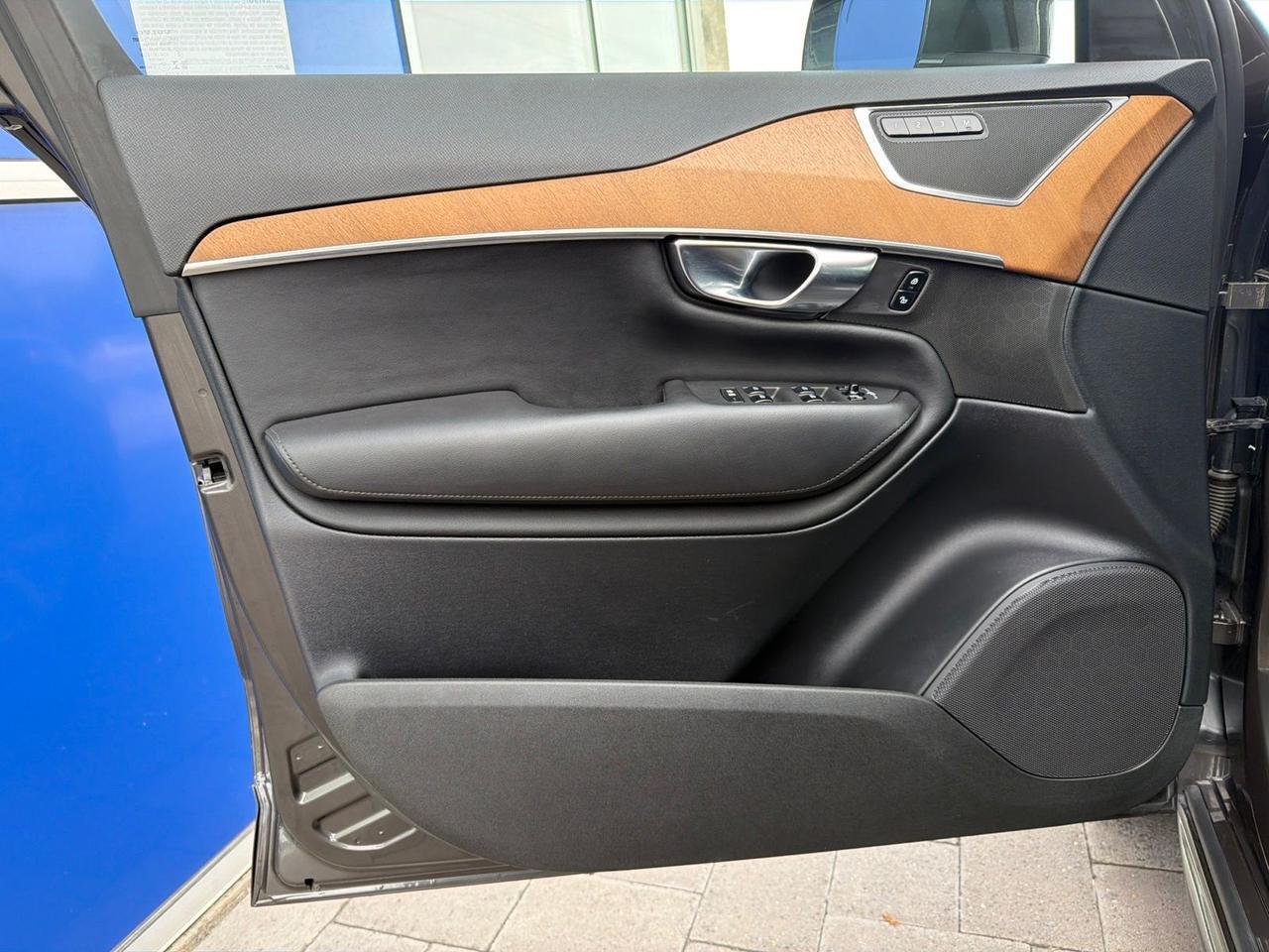 2023 Volvo XC90 B6 Core Bend OR