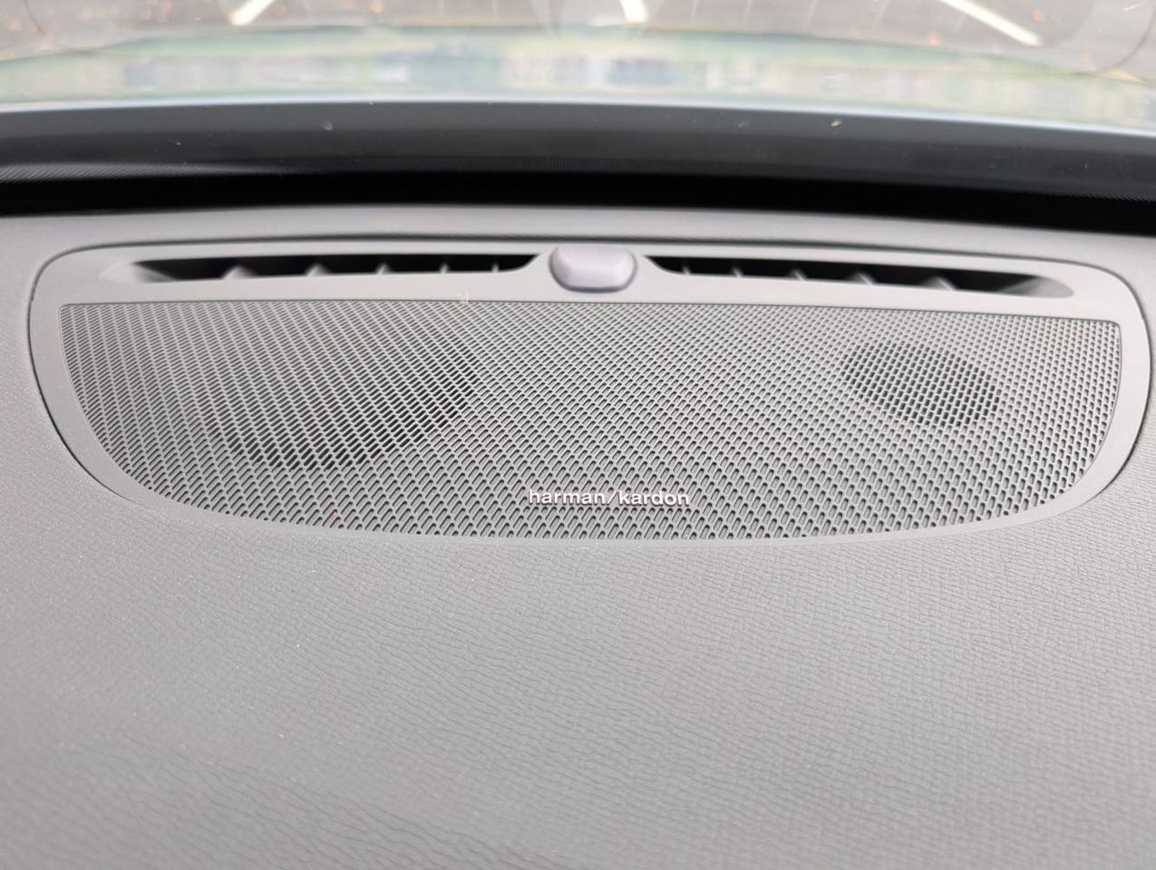 2023 Volvo XC90 B6 Hybrid AWD PLUS | Harman Kardon, Pilot Assist, 6-Pass Center Walk, 360 Cam, Heated Seats & Wheel Portland OR