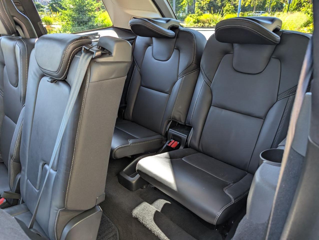 2023 Volvo XC90 B6 Hybrid AWD ULTIMATE | Bowers Wilkins, Lounge Pkg., Air Suspension, Heated-Cooled & Massage Seats Portland OR