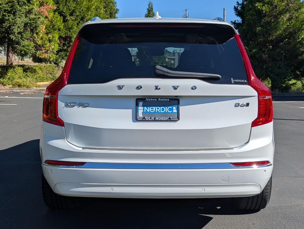 2023 Volvo XC90 B6 Hybrid AWD ULTIMATE | Bowers Wilkins, Lounge Pkg., Air Suspension, Heated-Cooled & Massage Seats Portland OR