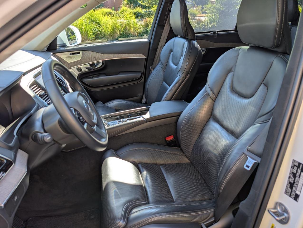 2023 Volvo XC90 B6 Hybrid AWD ULTIMATE | Bowers Wilkins, Lounge Pkg., Air Suspension, Heated-Cooled & Massage Seats Portland OR