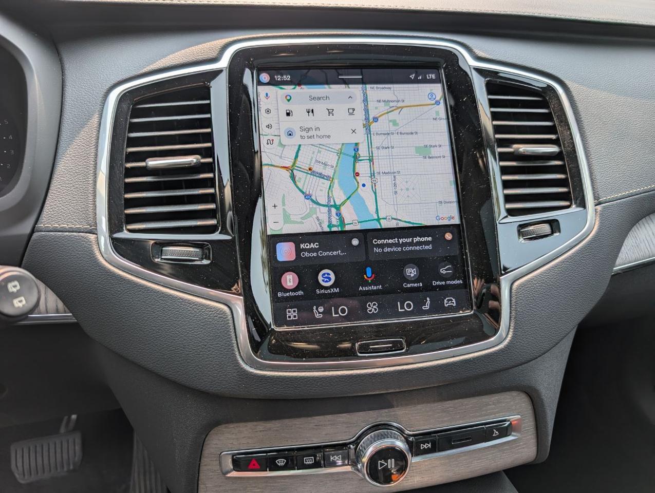 2023 Volvo XC90 B6 Hybrid AWD ULTIMATE | Harman Kardon, 6-Pass Center Walk Seating, Tow Hitch, Heated-Cooled Seats Portland OR