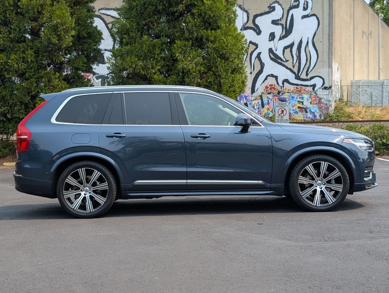 2023 Volvo XC90 B6 Hybrid AWD ULTIMATE | Harman Kardon, 6-Pass Center Walk Seating, Tow Hitch, Heated-Cooled Seats Portland OR