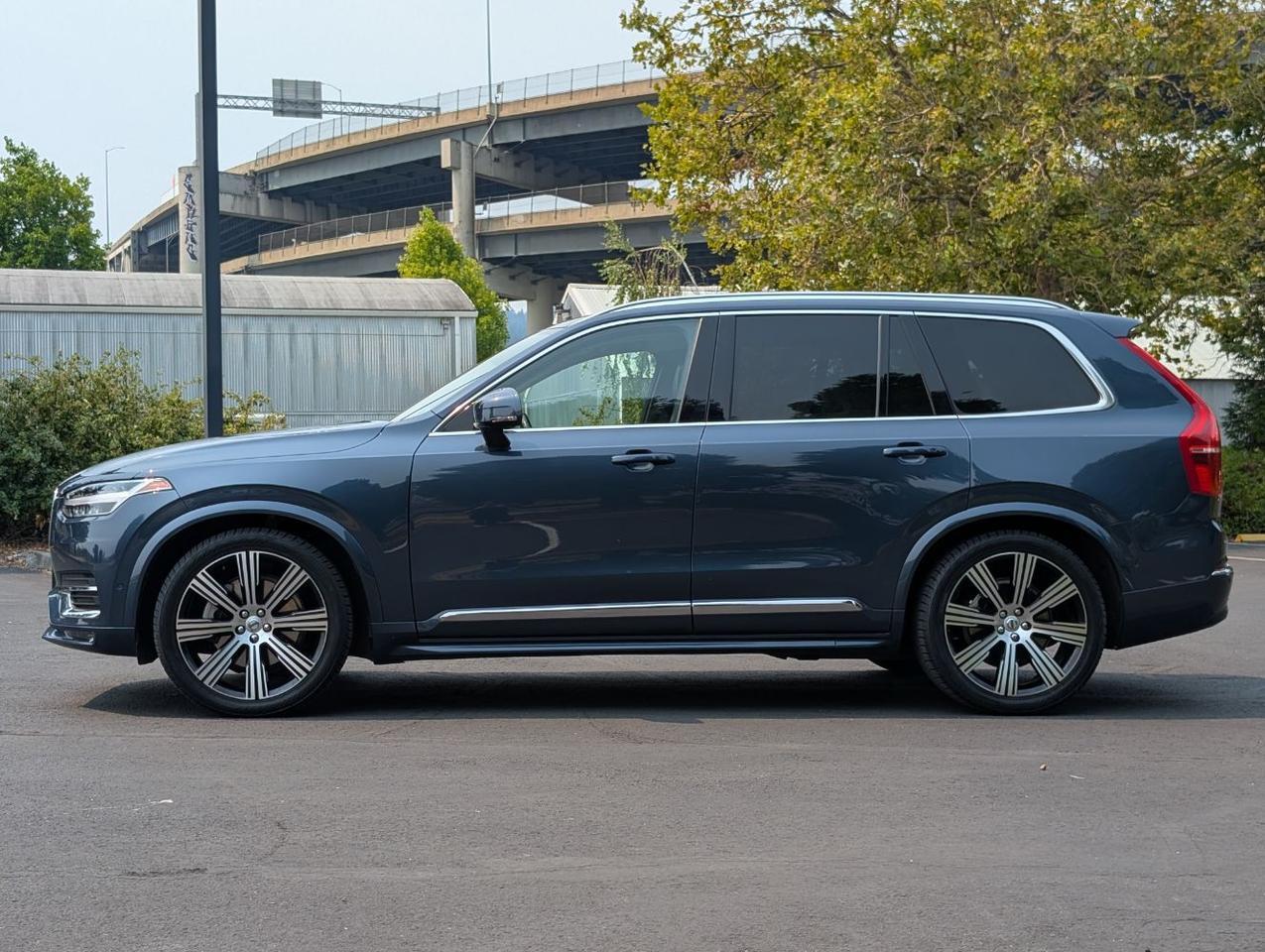 2023 Volvo XC90 B6 Hybrid AWD ULTIMATE | Harman Kardon, 6-Pass Center Walk Seating, Tow Hitch, Heated-Cooled Seats Portland OR
