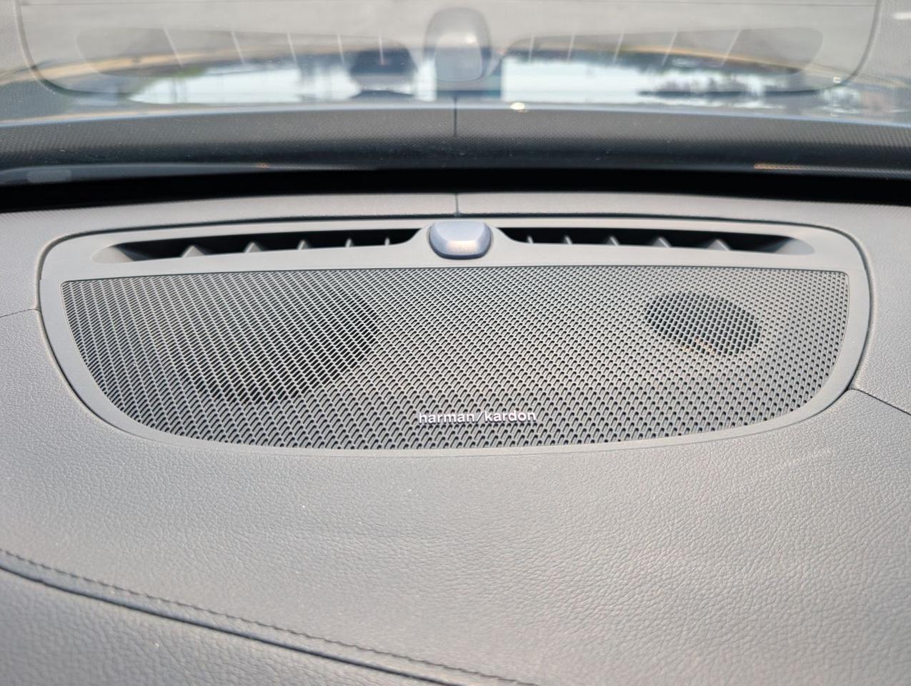 2023 Volvo XC90 B6 Hybrid AWD ULTIMATE | Harman Kardon, 6-Pass Center Walk Seating, Tow Hitch, Heated-Cooled Seats Portland OR