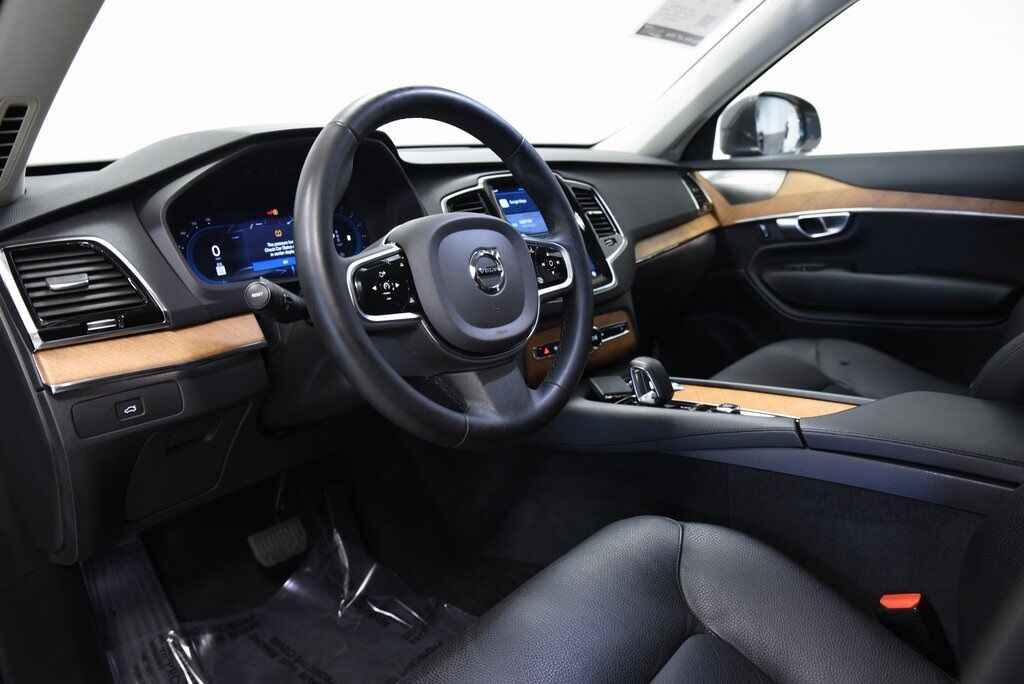 2023 Volvo XC90 B6 Plus 6-Seater Akron OH