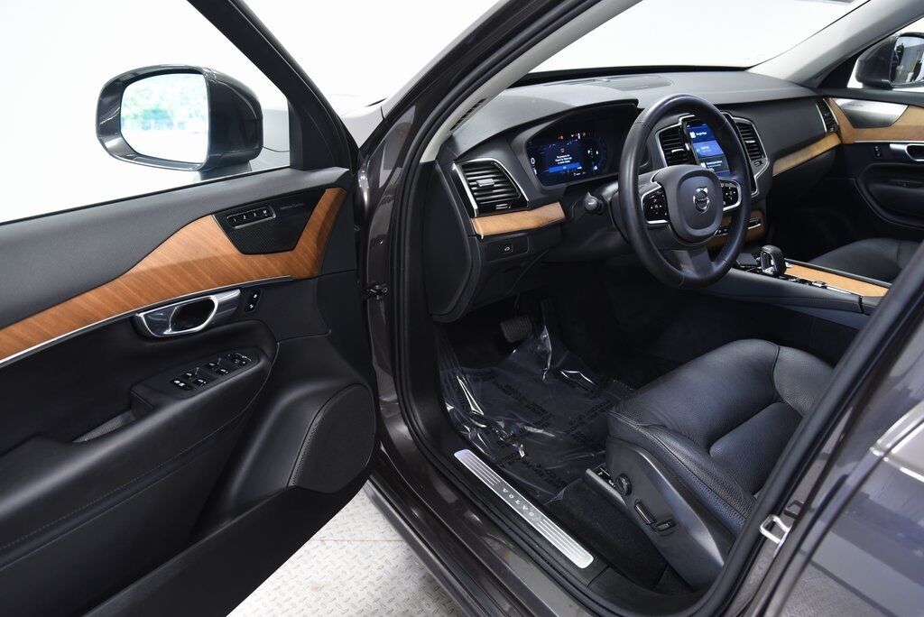 2023 Volvo XC90 B6 Plus 6-Seater Akron OH