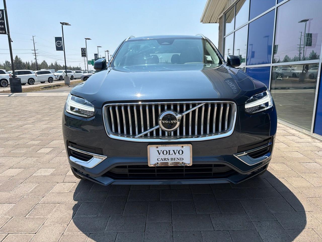 2023 Volvo XC90 B6 Plus 6-Seater Bend OR