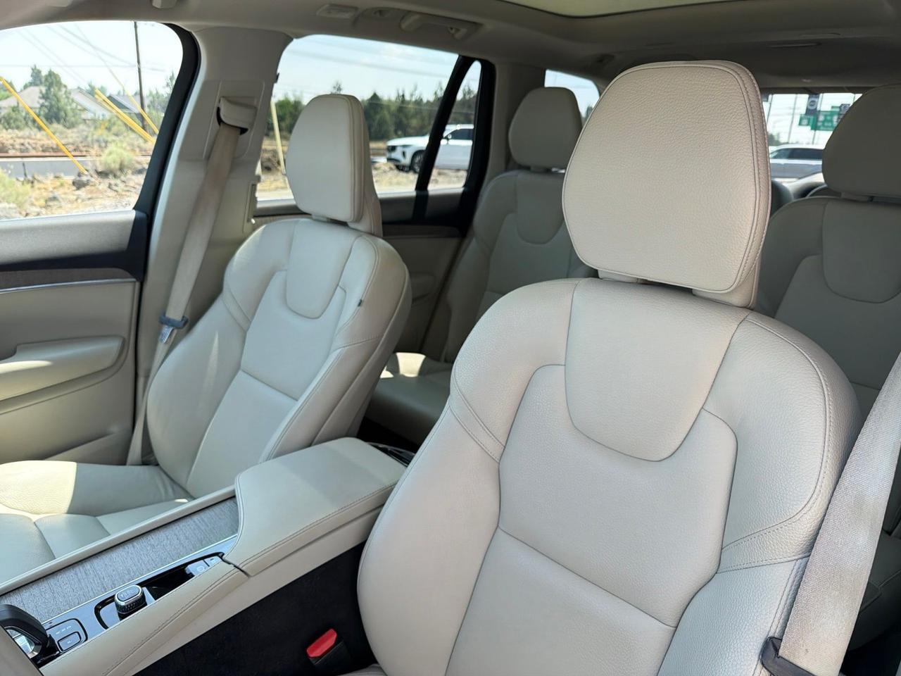 2023 Volvo XC90 B6 Plus 6-Seater Bend OR