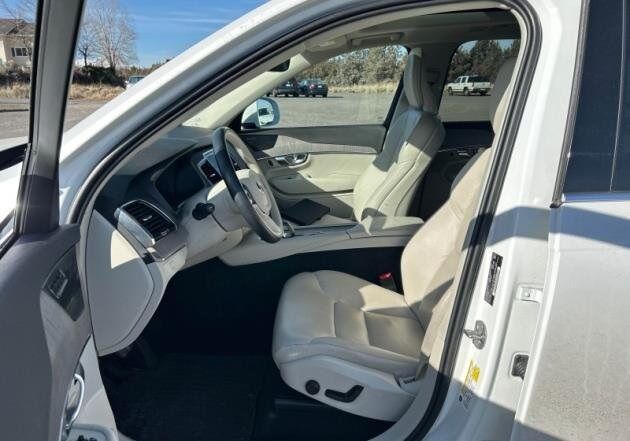 2023 Volvo XC90 B6 Plus 6-Seater Bend OR