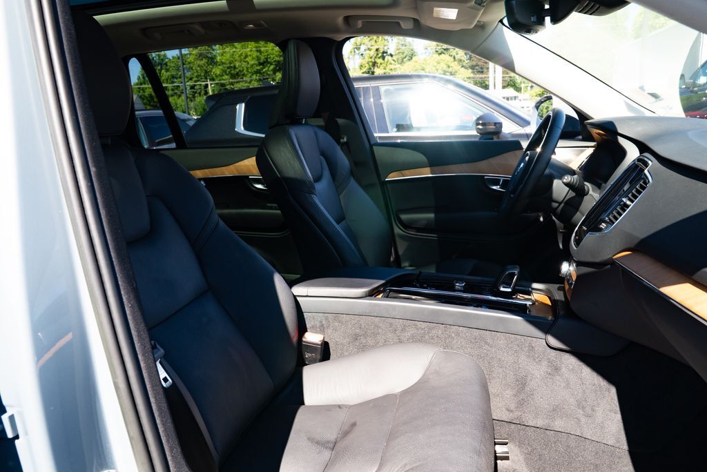 2023 Volvo XC90 B6 Plus 6-Seater Milwaukie OR