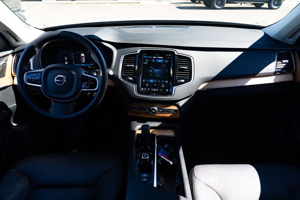2023 Volvo XC90 B6 Plus 6-Seater Milwaukie OR