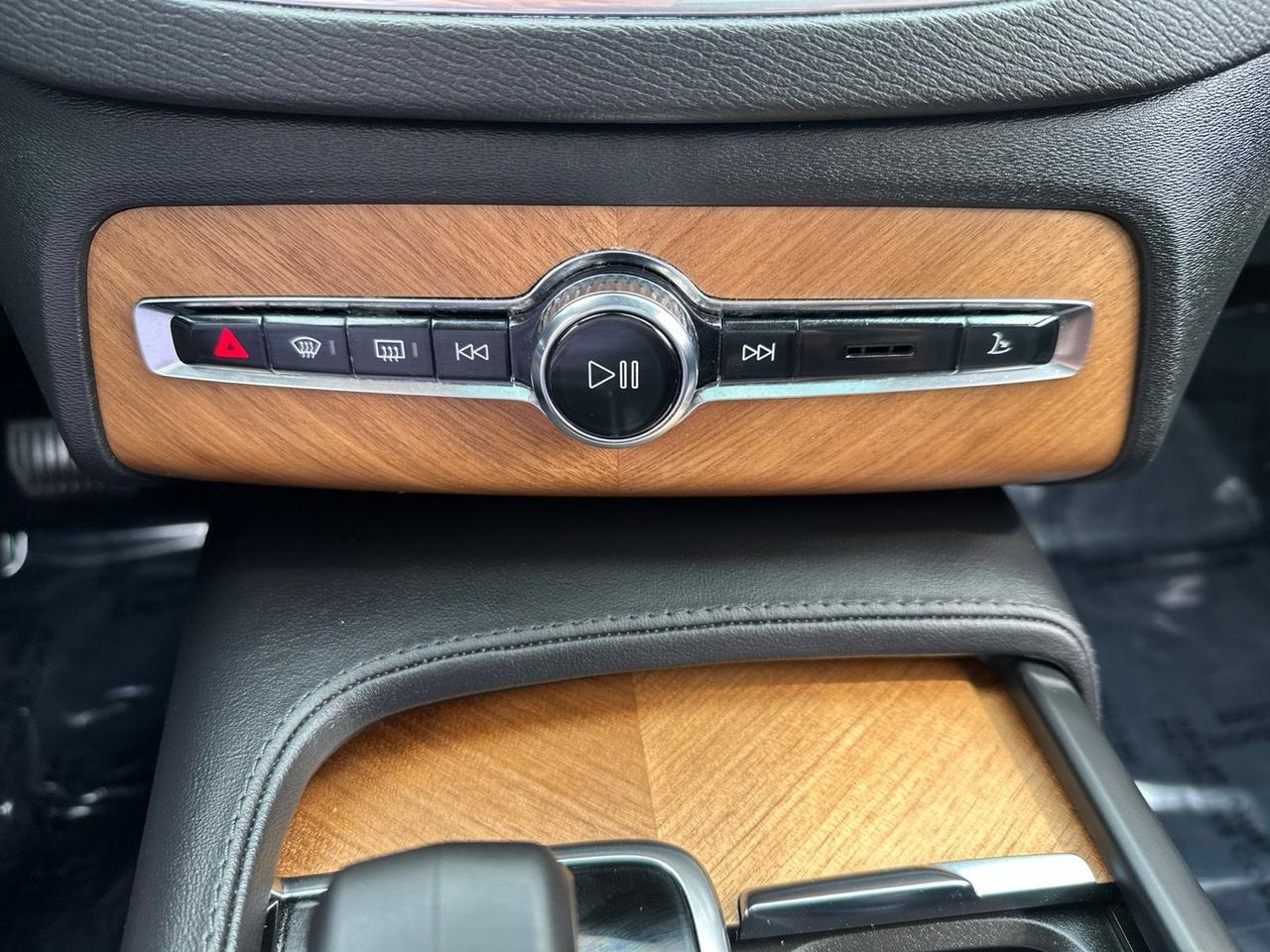2023 Volvo XC90 B6 Plus 6-Seater Chantilly VA