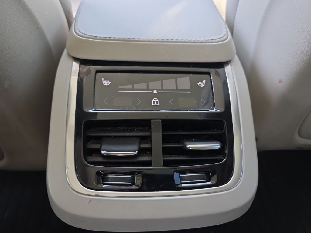 2023 Volvo XC90 B6 Plus 6-Seater Hunt Valley MD