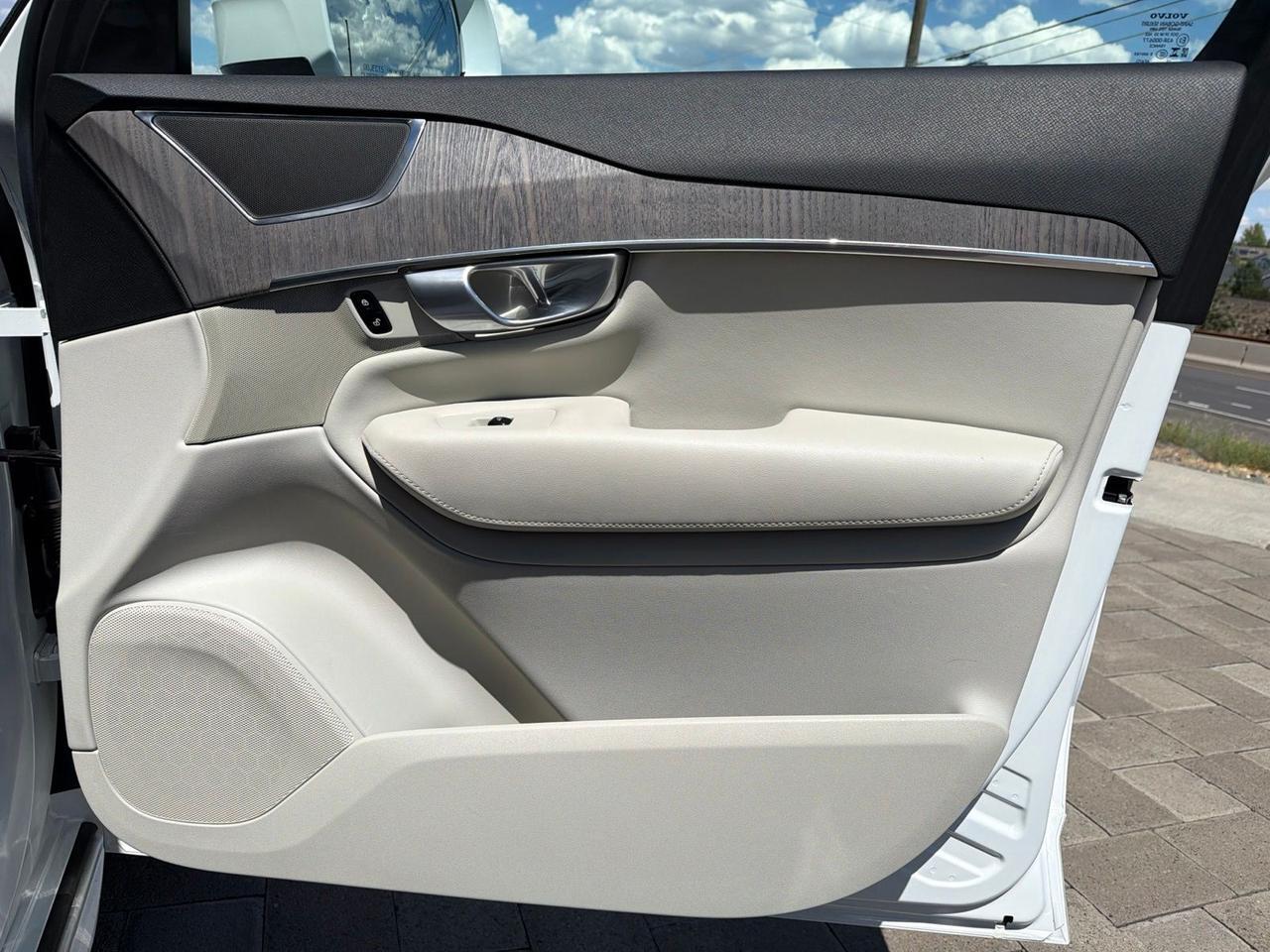 2023 Volvo XC90 B6 Plus 7-Seater Bend OR