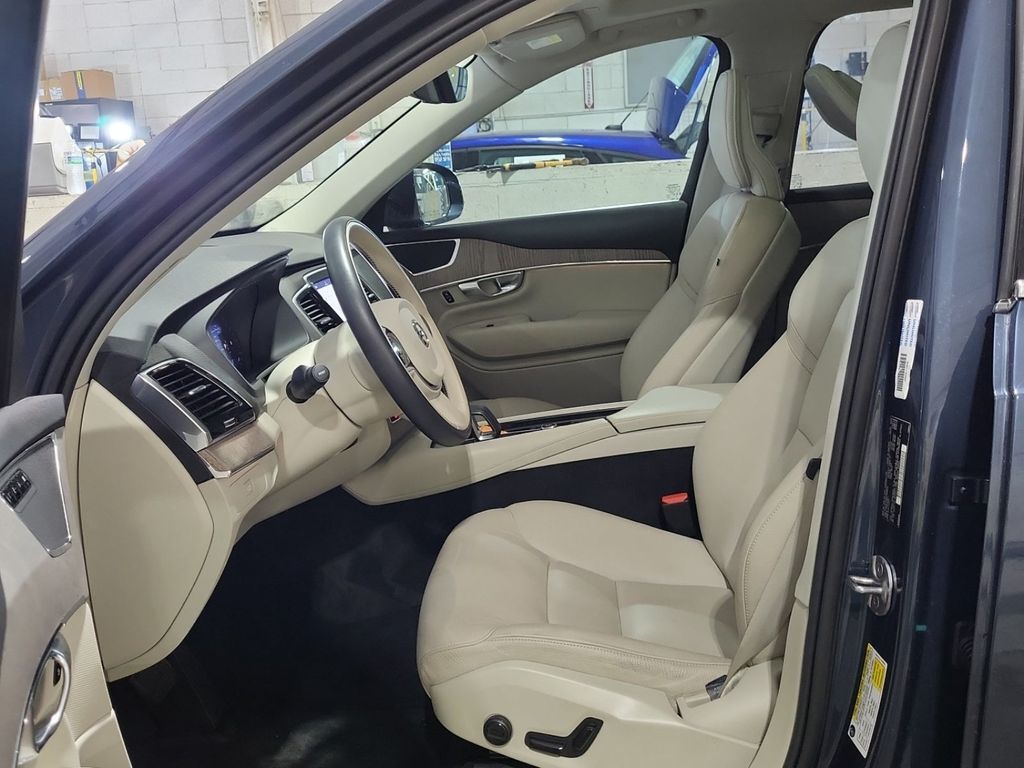 2023 Volvo XC90 B6 Plus 7-Seater Milwaukie OR