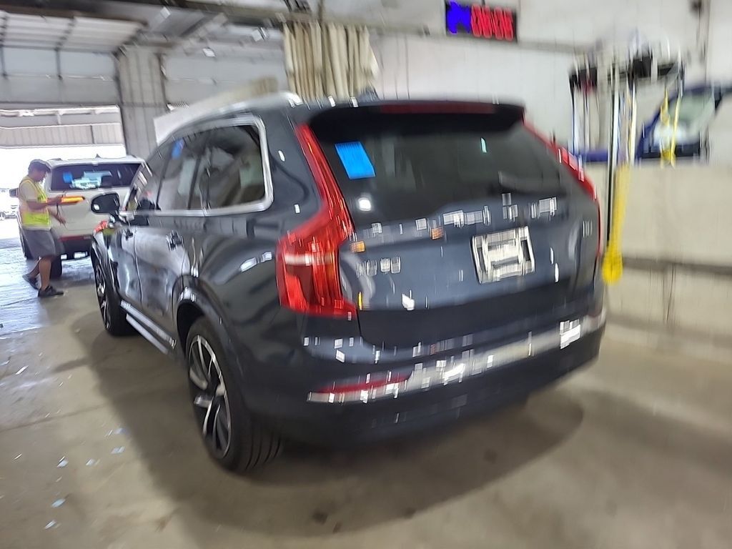2023 Volvo XC90 B6 Plus 7-Seater Milwaukie OR