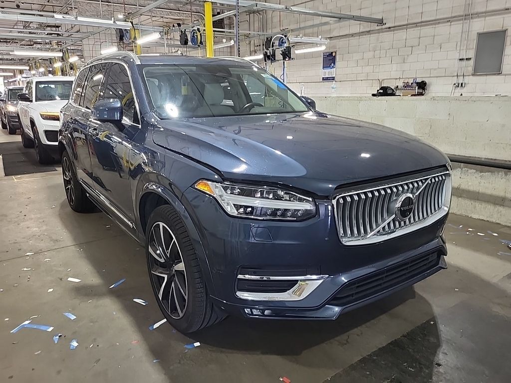 2023 Volvo XC90 B6 Plus 7-Seater