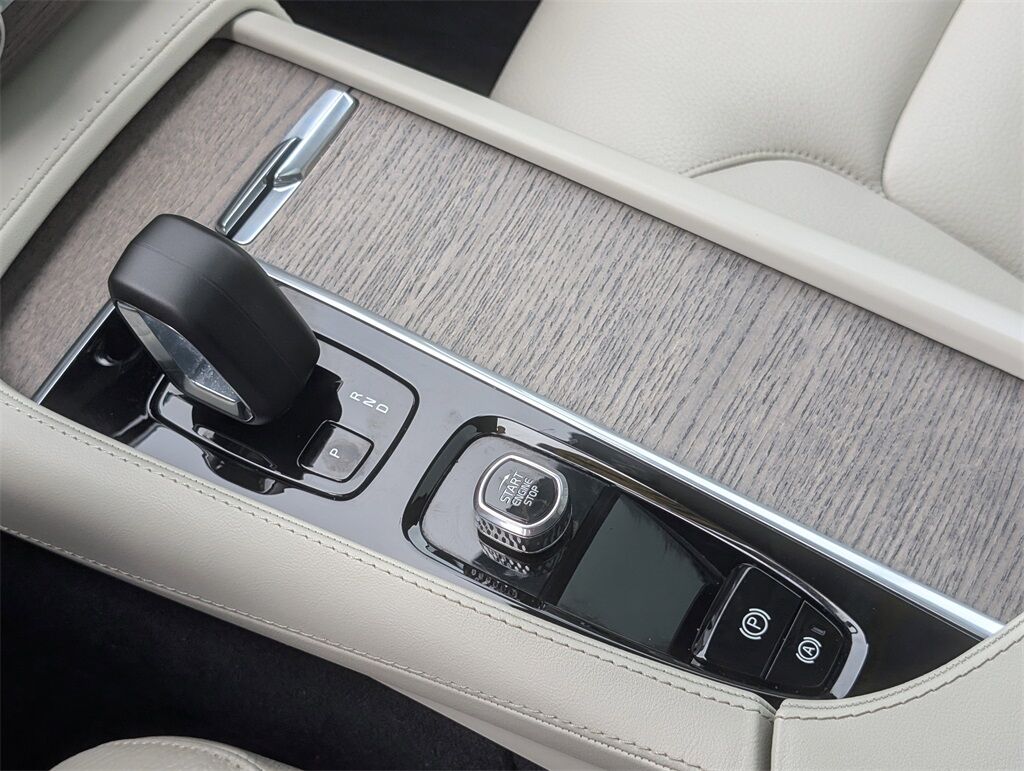 2023 Volvo XC90 B6 Plus 7-Seater Hunt Valley MD