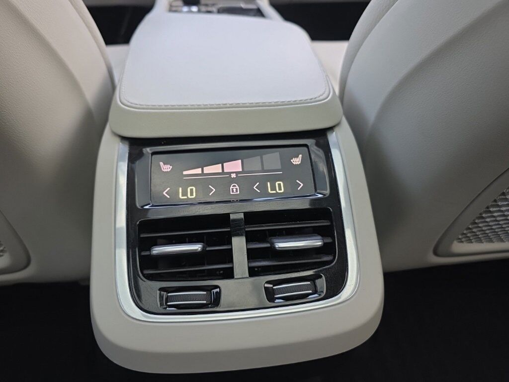 2023 Volvo XC90 B6 Plus 7-Seater Hunt Valley MD