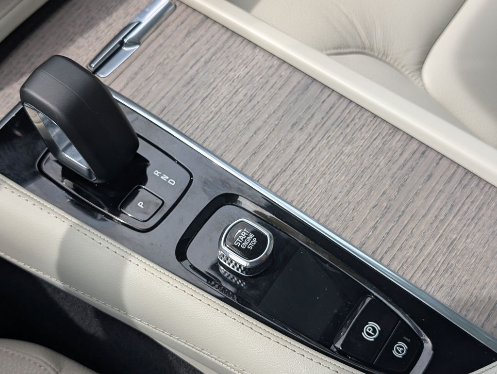2023 Volvo XC90 B6 Plus 7-Seater Hunt Valley MD