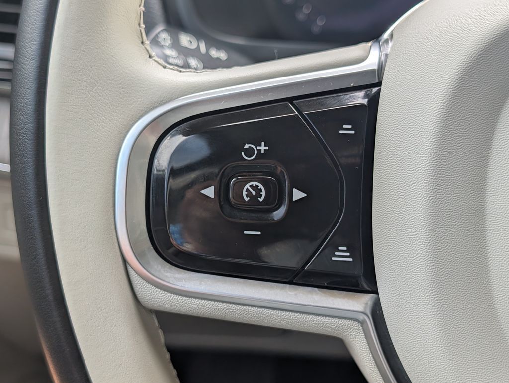 2023 Volvo XC90 B6 Plus 7-Seater Hunt Valley MD