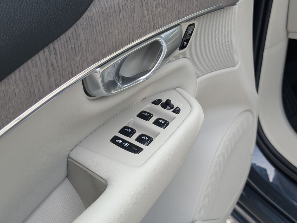 2023 Volvo XC90 B6 Plus 7-Seater Hunt Valley MD