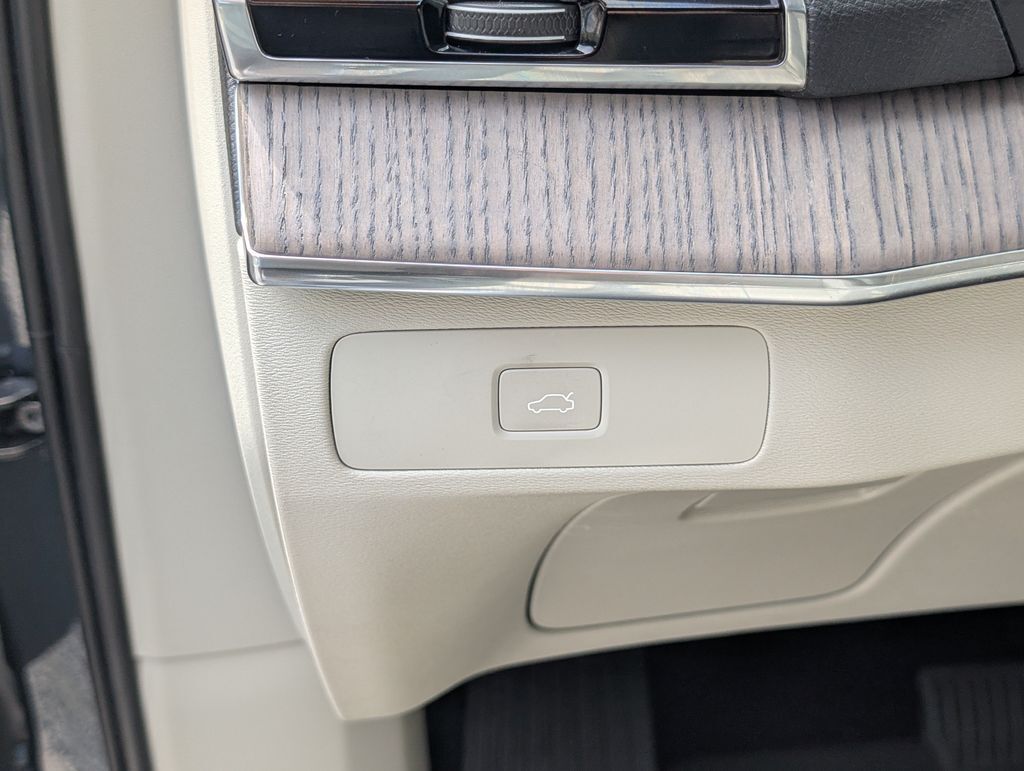 2023 Volvo XC90 B6 Plus 7-Seater Hunt Valley MD