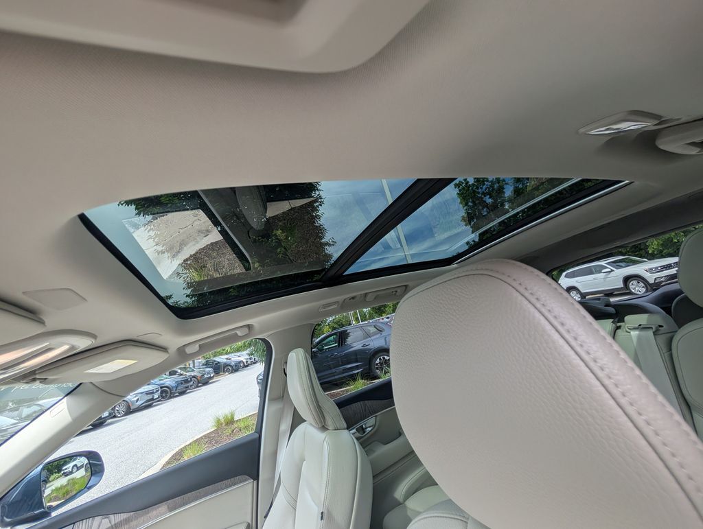 2023 Volvo XC90 B6 Plus 7-Seater Hunt Valley MD
