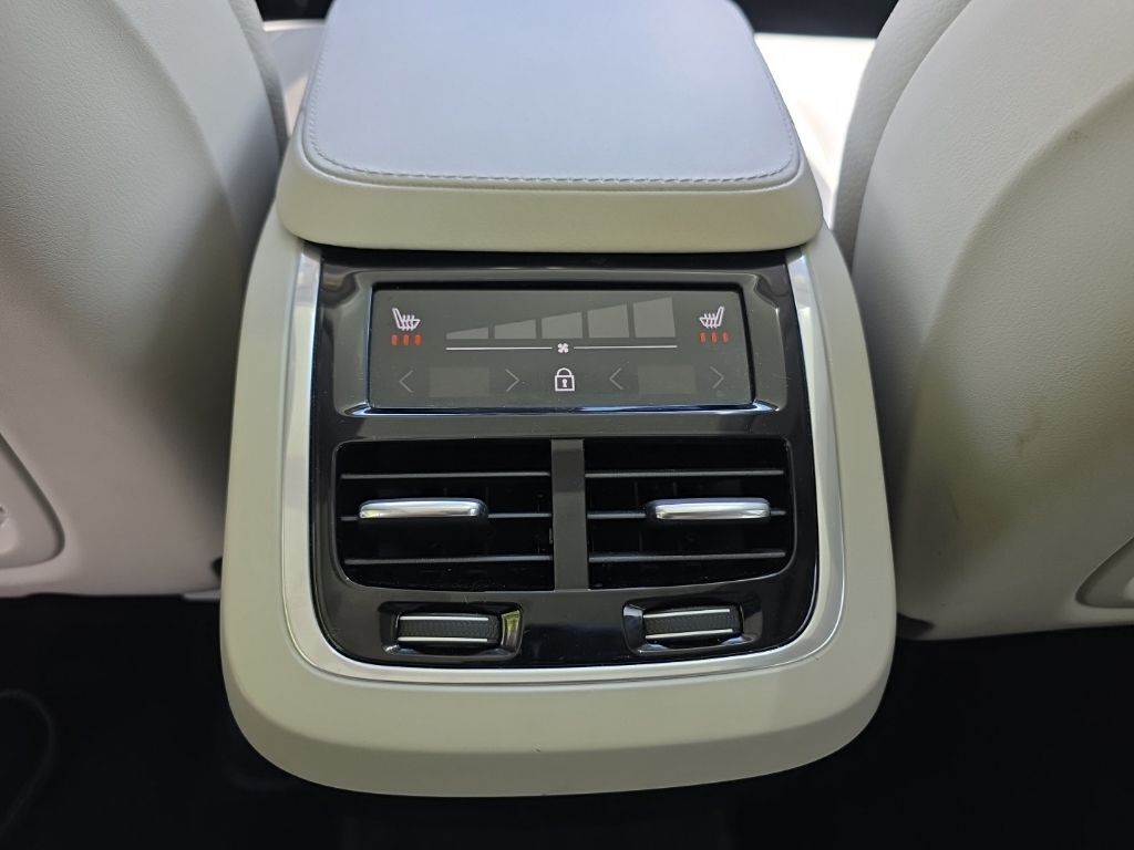 2023 Volvo XC90 B6 Plus 7-Seater Hunt Valley MD