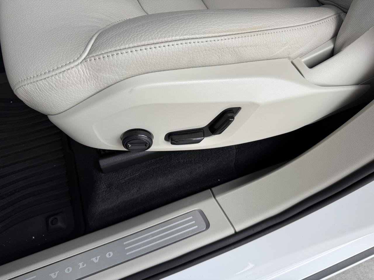 2023 Volvo XC90 Plus Knoxville TN