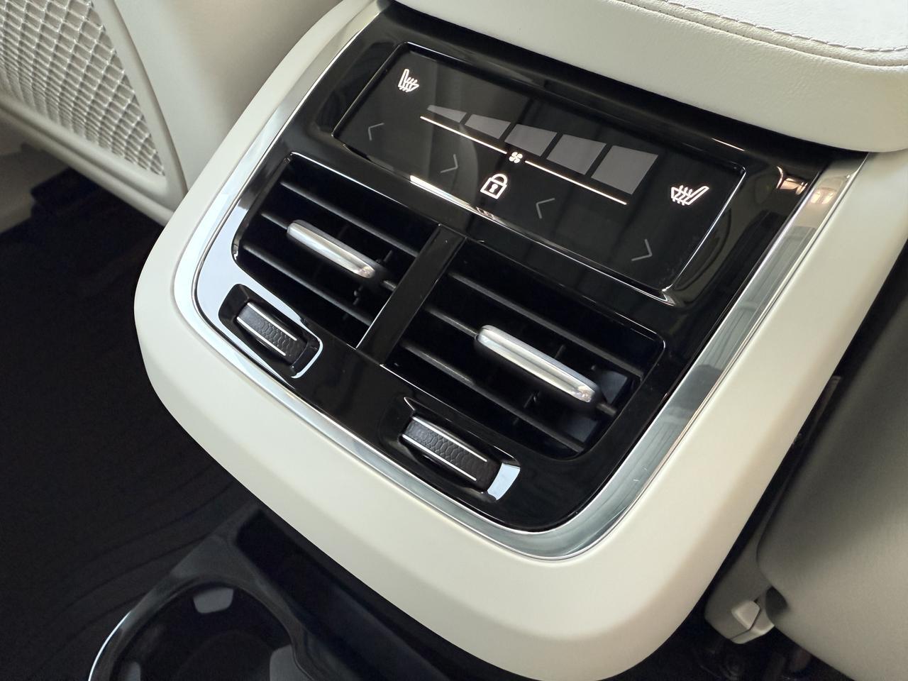 2023 Volvo XC90 Plus Knoxville TN
