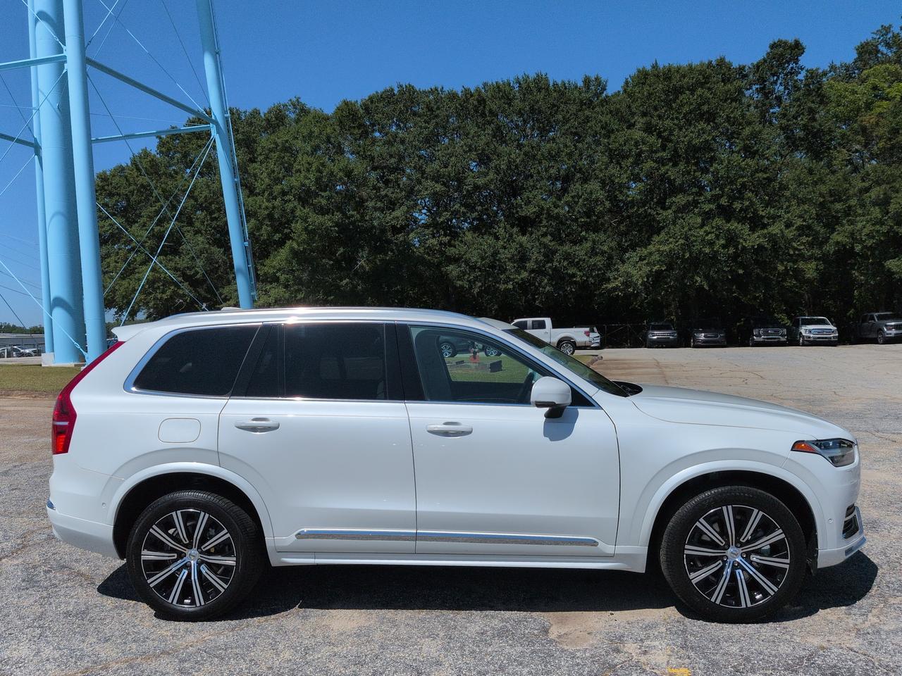 2023 Volvo XC90 Plus