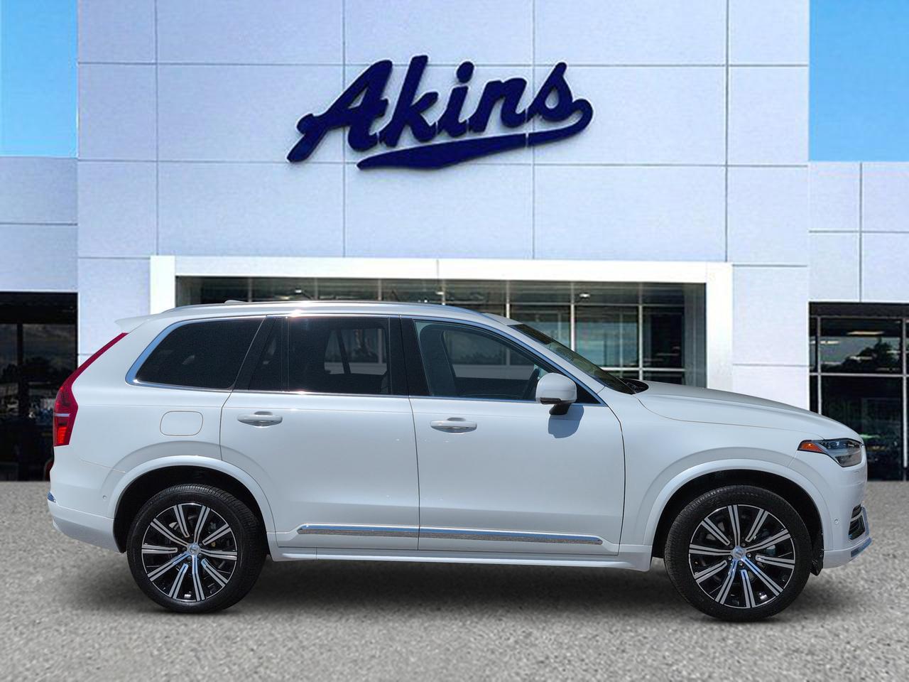 2023 Volvo XC90 Plus