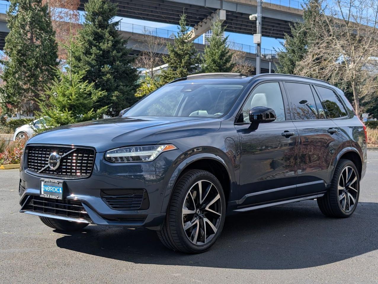 2023 Volvo XC90 Recharge PHEV Hybrid AWD PLUS | 455hp, HK Premium Audio, Pilot Assist, 360 Cam, 4 Heated Seats & Wheel Portland OR