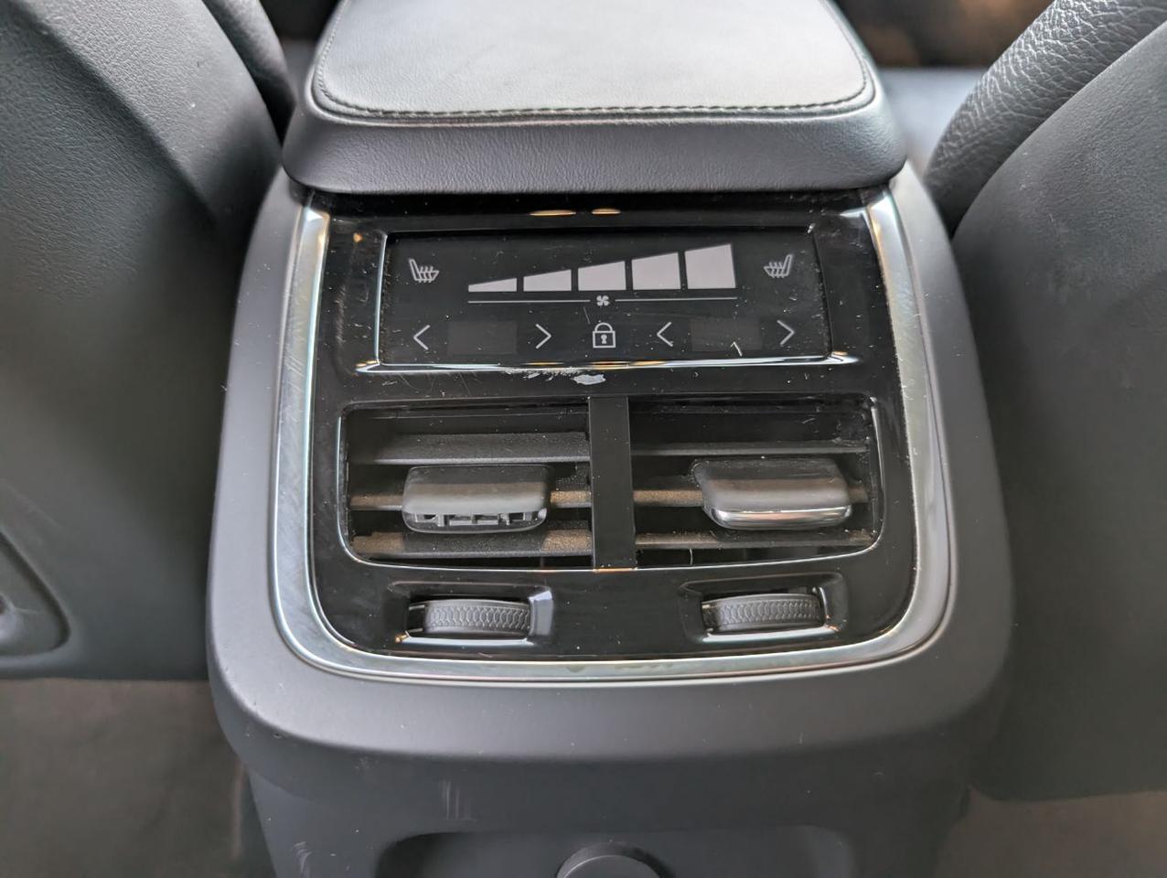 2023 Volvo XC90 Recharge PHEV Hybrid AWD PLUS | 455hp, HK Premium Audio, Pilot Asst, 360° Cam, 4 Heated Seats & Htd Wheel Portland OR