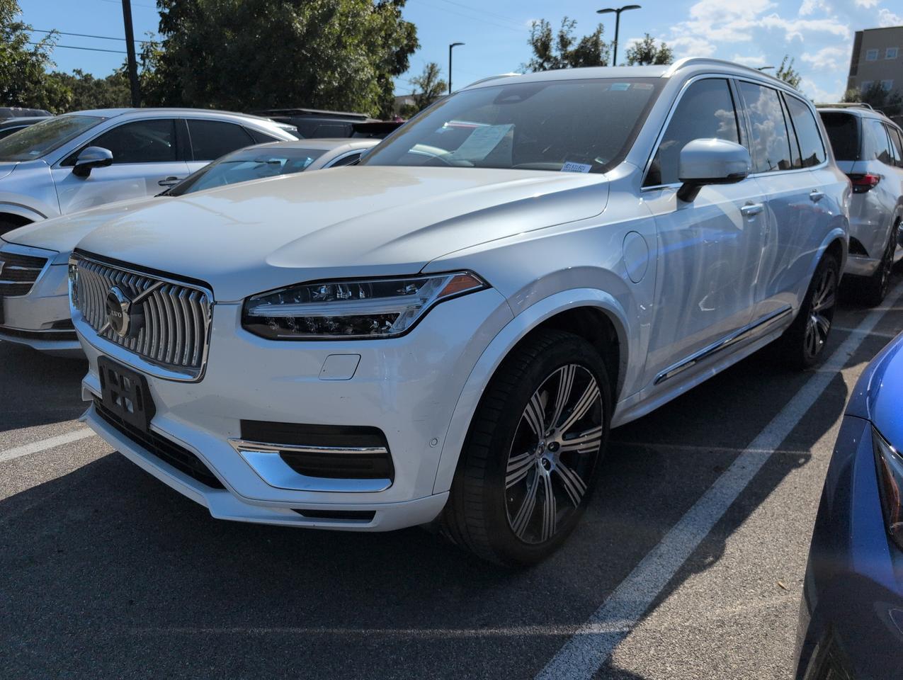 2023 Volvo XC90 Recharge Plug-In Hybrid Plus Bright Theme