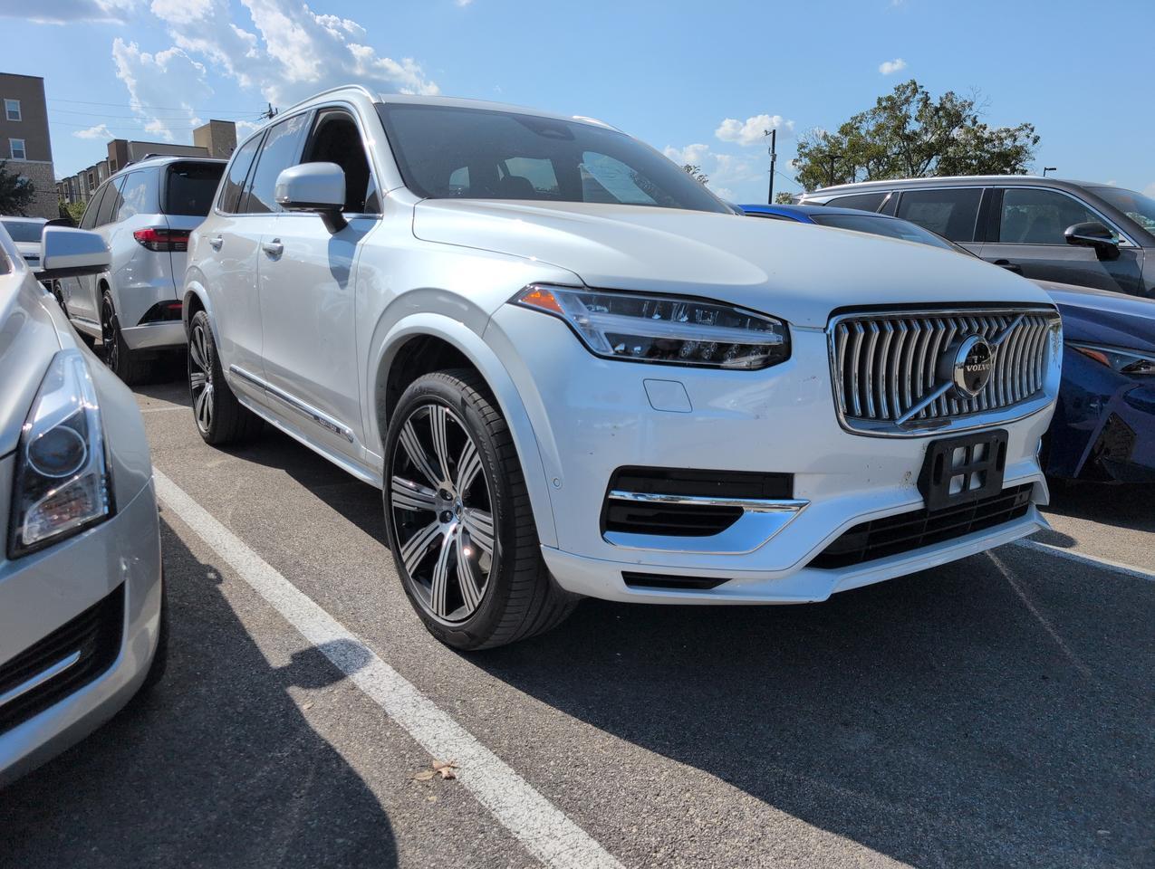 2023 Volvo XC90 Recharge Plug-In Hybrid Plus Bright Theme