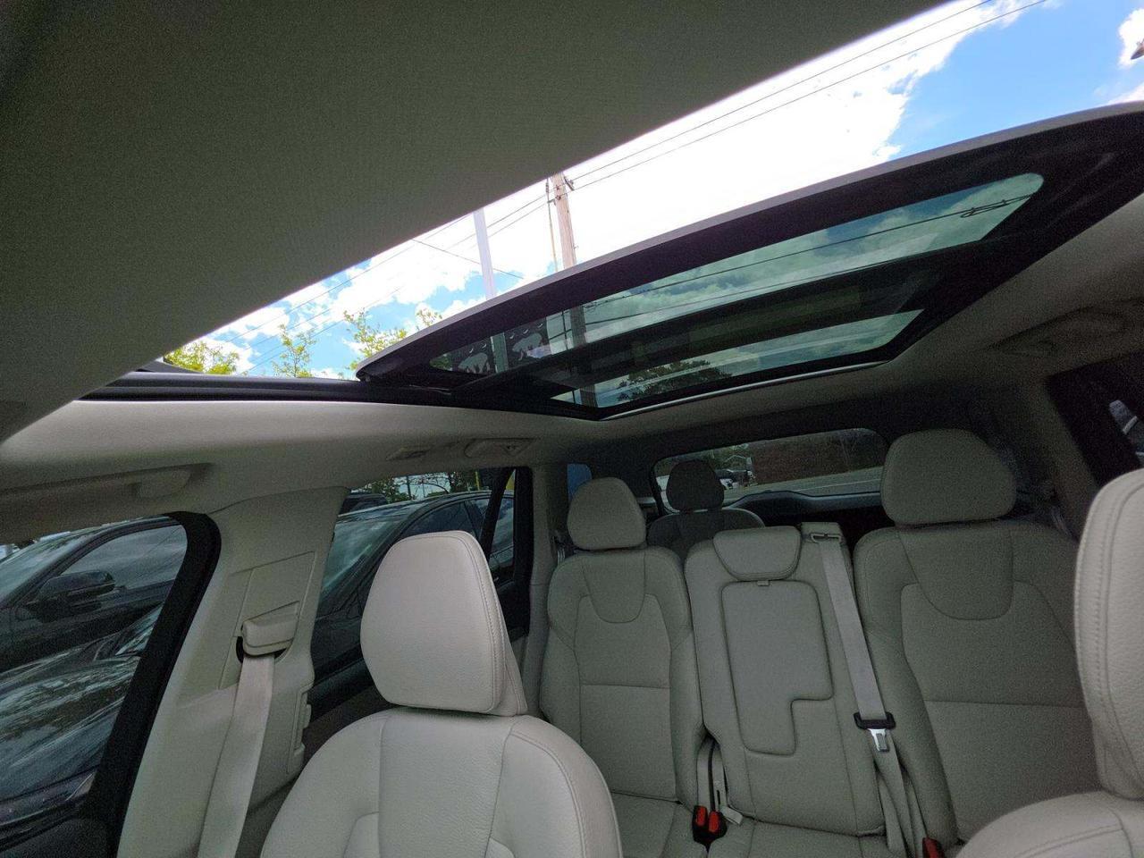 2023 Volvo XC90 Recharge Plug-In Hybrid Plus Dark Theme Knoxville TN