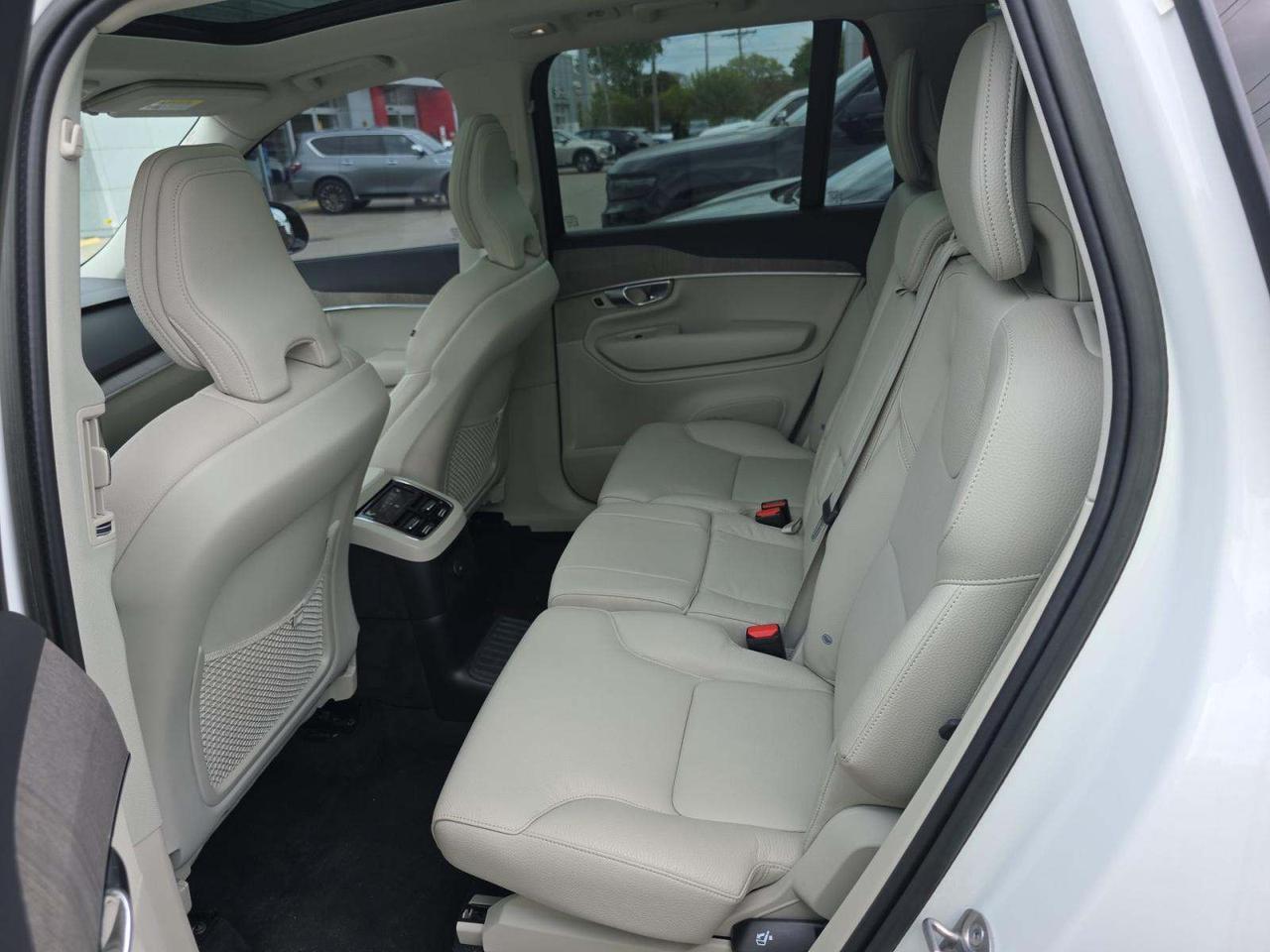 2023 Volvo XC90 Recharge Plug-In Hybrid Plus Dark Theme Knoxville TN