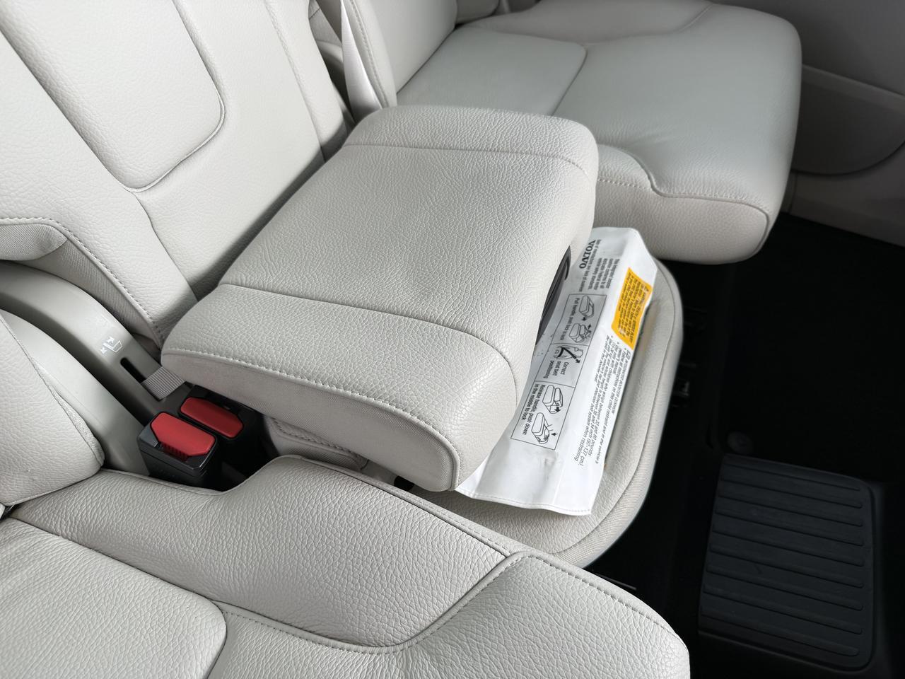 2023 Volvo XC90 Plus - Photo 38