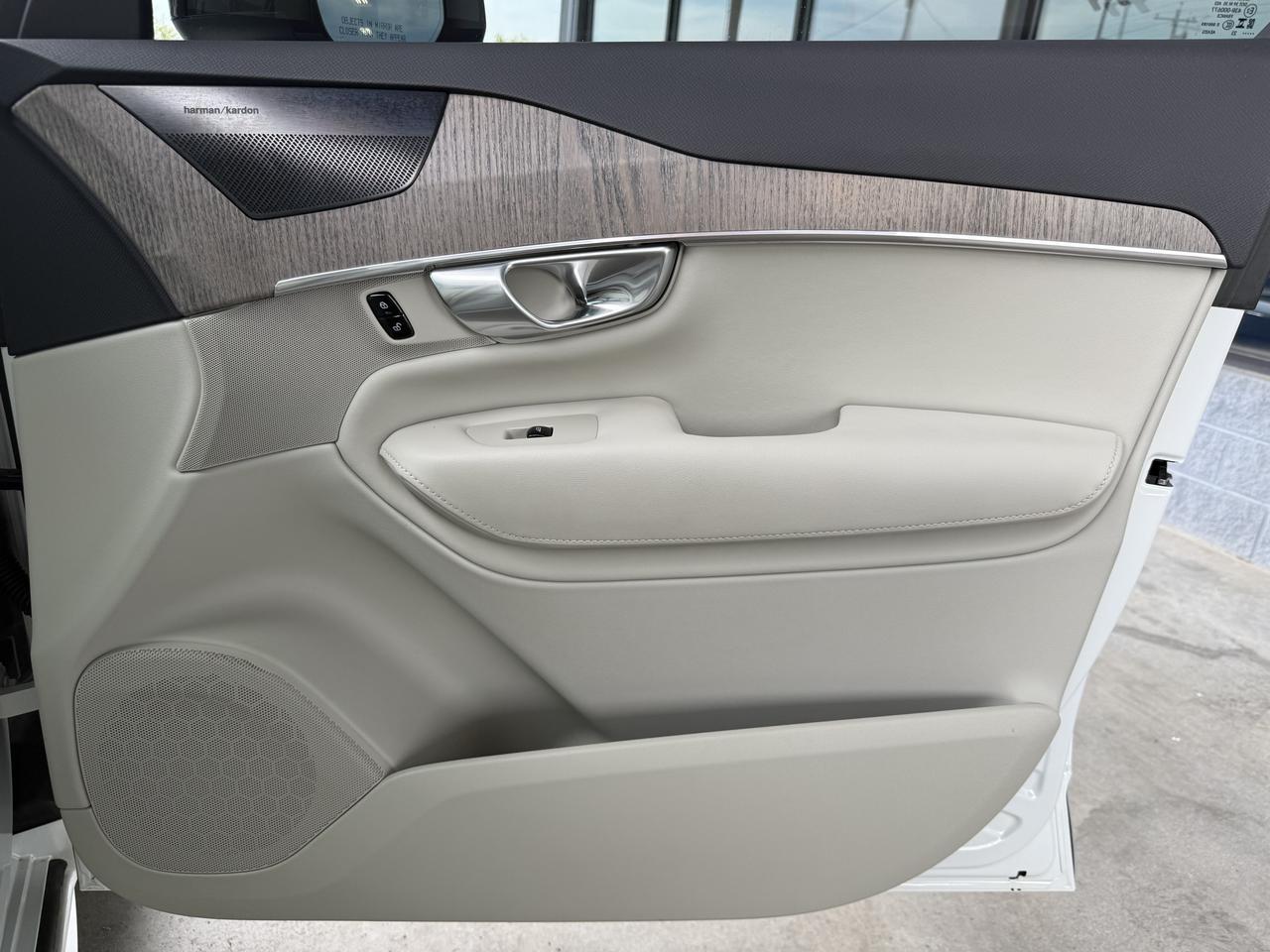 2023 Volvo XC90 Plus - Photo 31