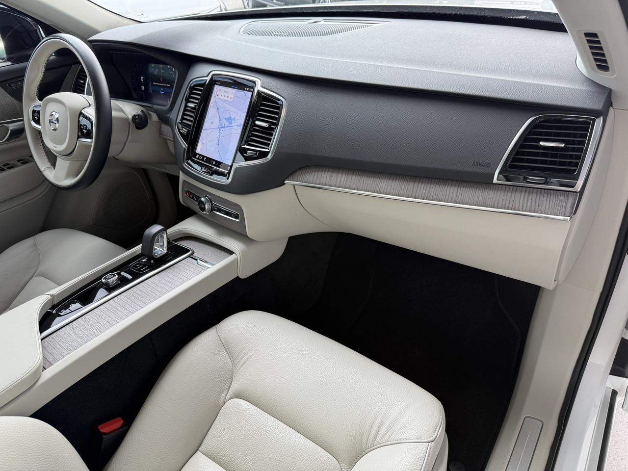 2023 Volvo XC90 Plus - Photo 29