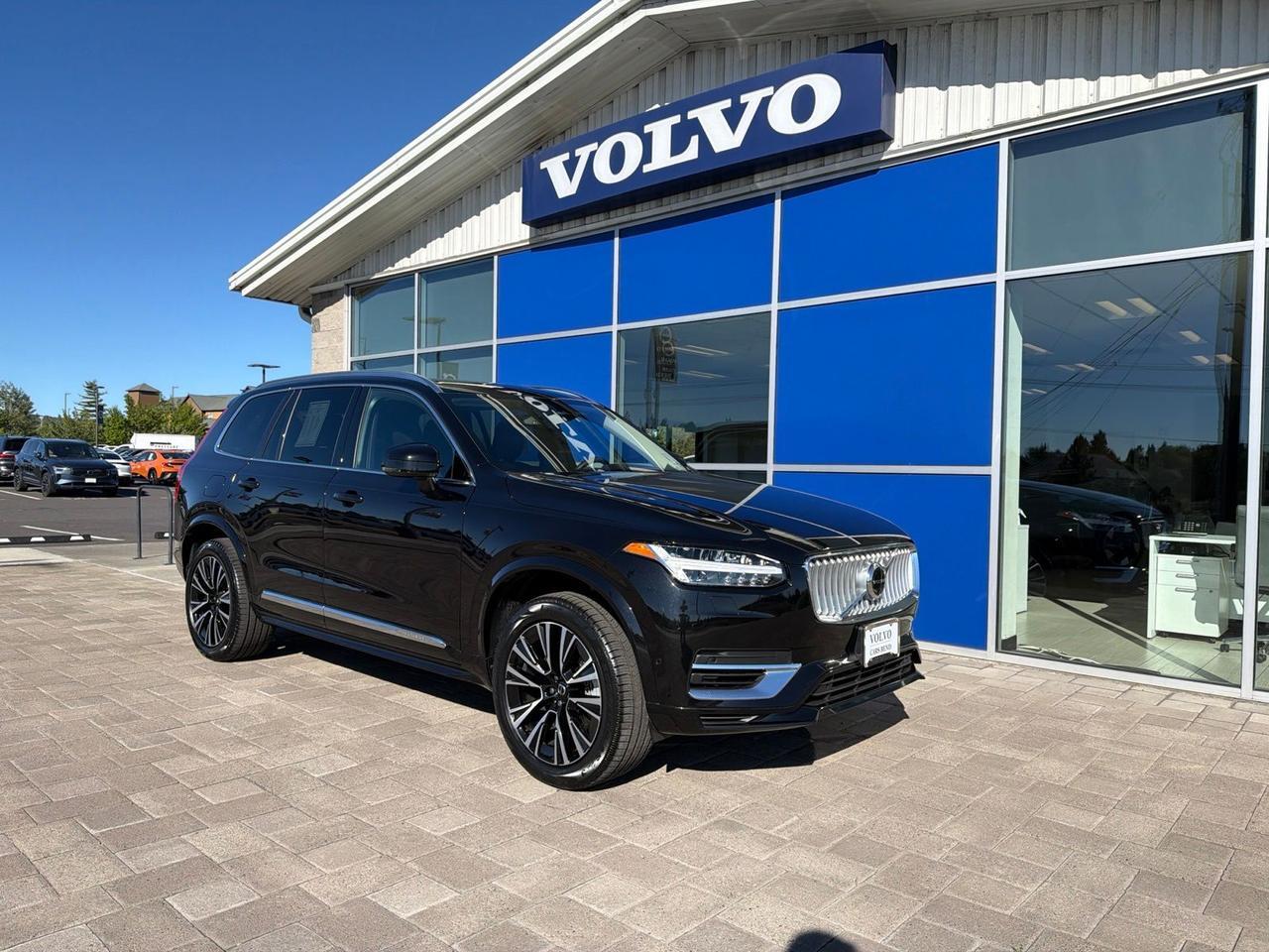 2023 Volvo XC90 Recharge Plug-In Hybrid T8 Plus 6 Passenger