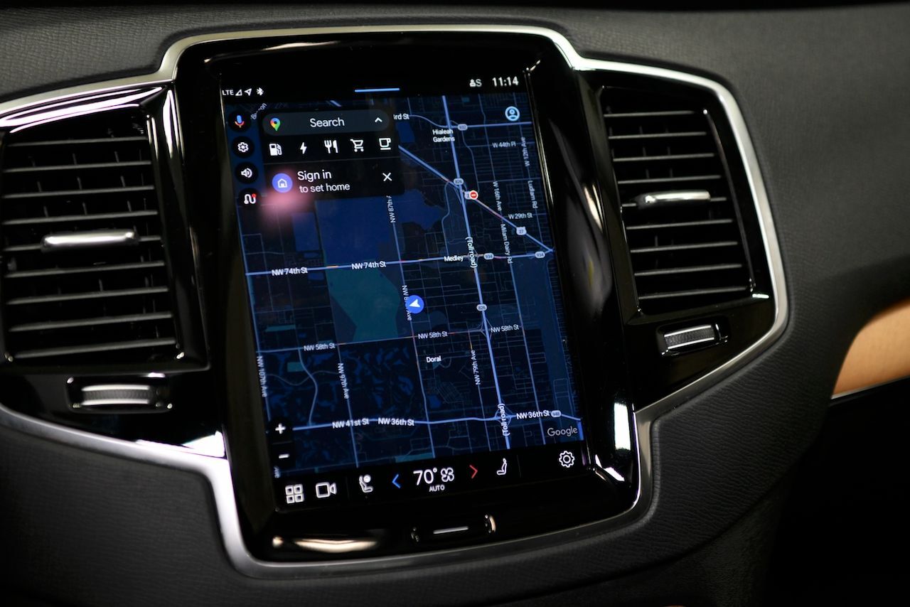 2023 Volvo XC90 Recharge Plug-In Hybrid T8 Plus 6-Seater Miami FL